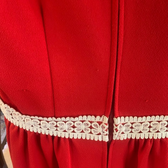 💕 (12) Vintage - Red Low Cut Boho Dress💕 - Picture 9 of 9